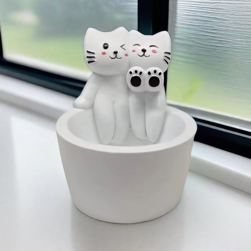 Cartoon Kitten Candle Holder